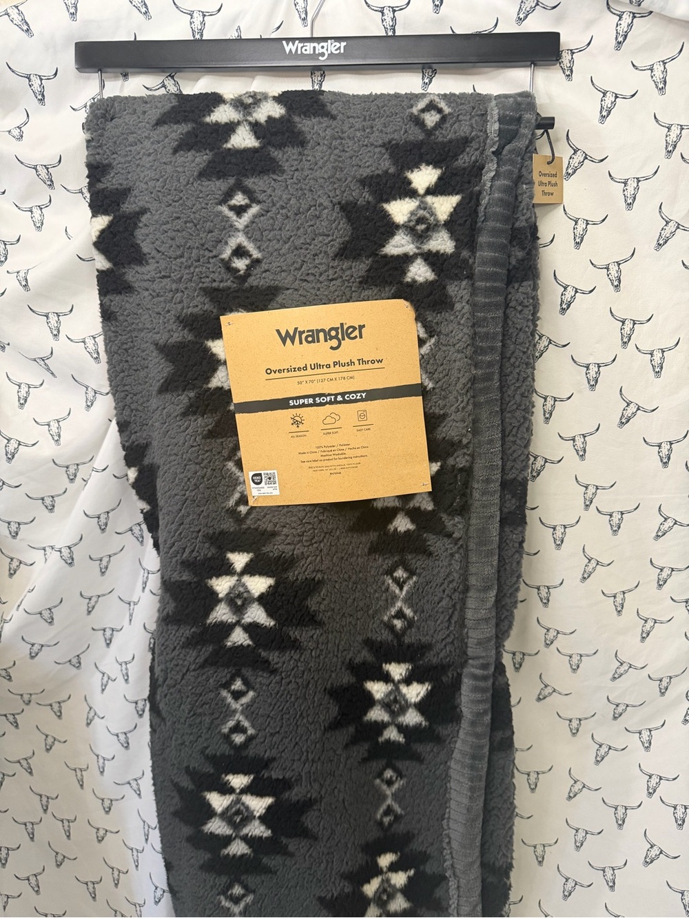 Wrangler Gray Black White Aztec Plush Throw